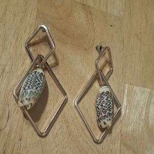 Geometric Shell Drop Earrings in Cream & Brown